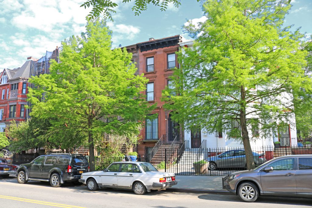 FiveUnit Free Market Multifamily Building in Clinton Hill/Bed Stuy
